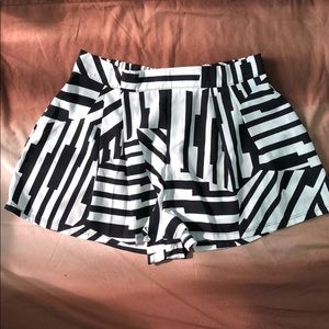 Geometric Striped Patterned Shorts